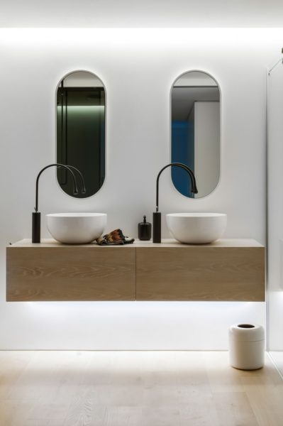 big bathroom mirror ideas